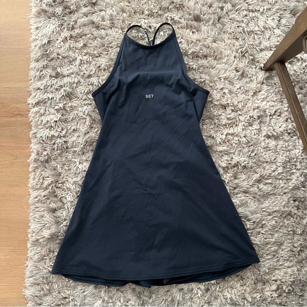 SET ACTIVE dress